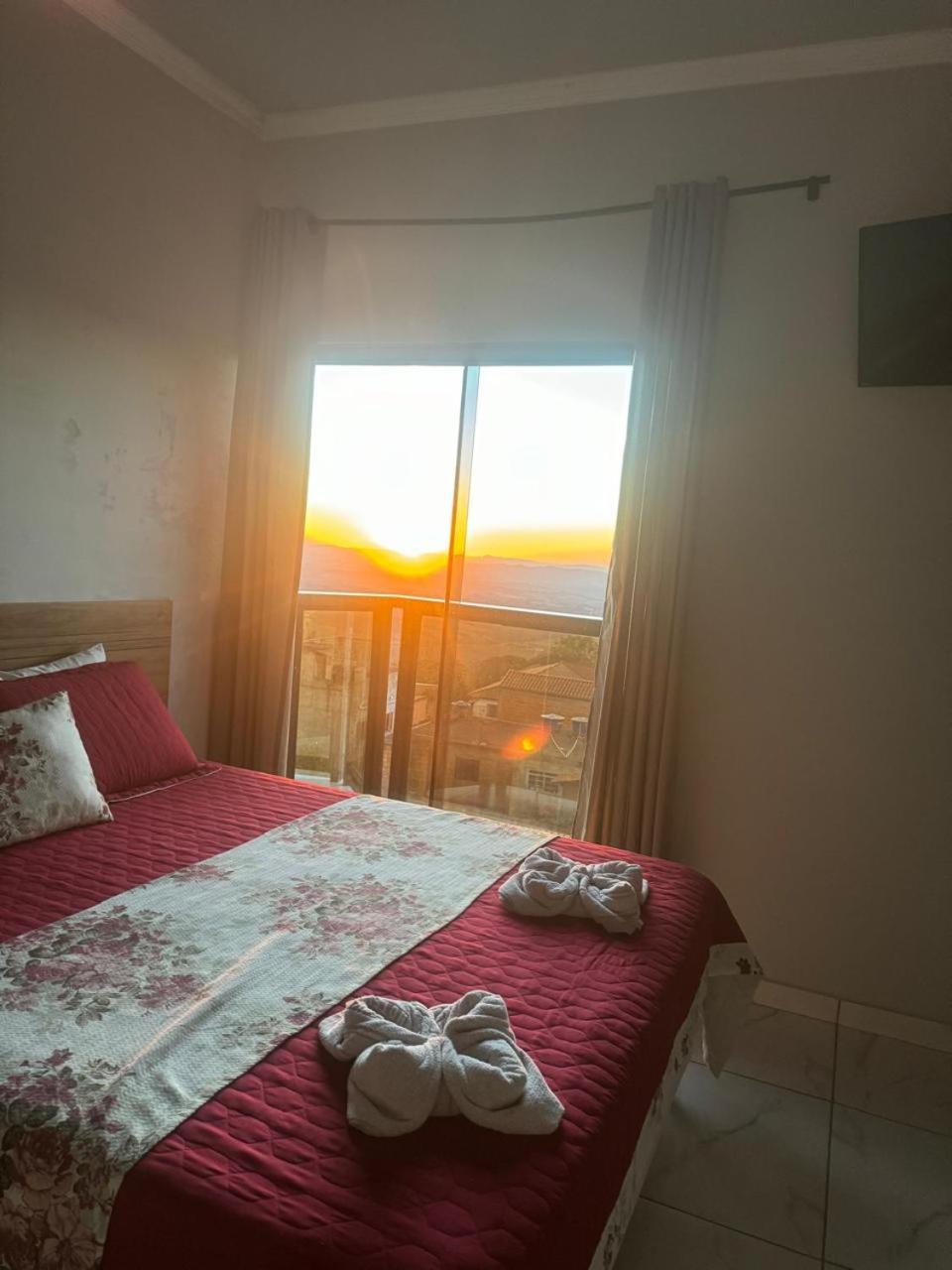 Hotel-Pousada Quartzo Rosa São Tomé das Letras Bagian luar foto